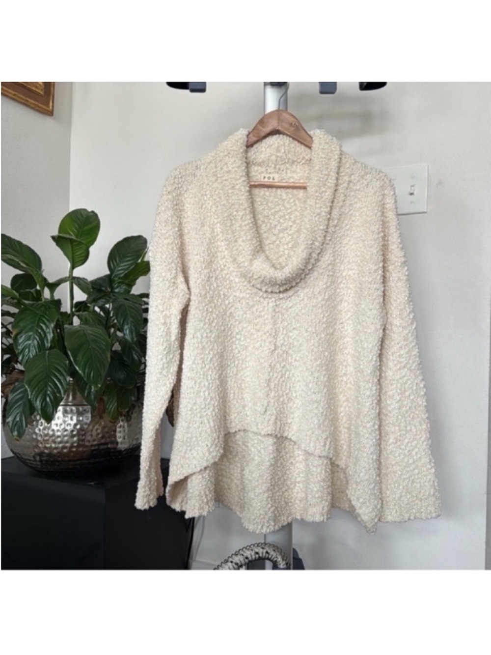 POL Boucle Knit Sweater Sz L Ivory Cowl High Low Long Sleeves Trendy
